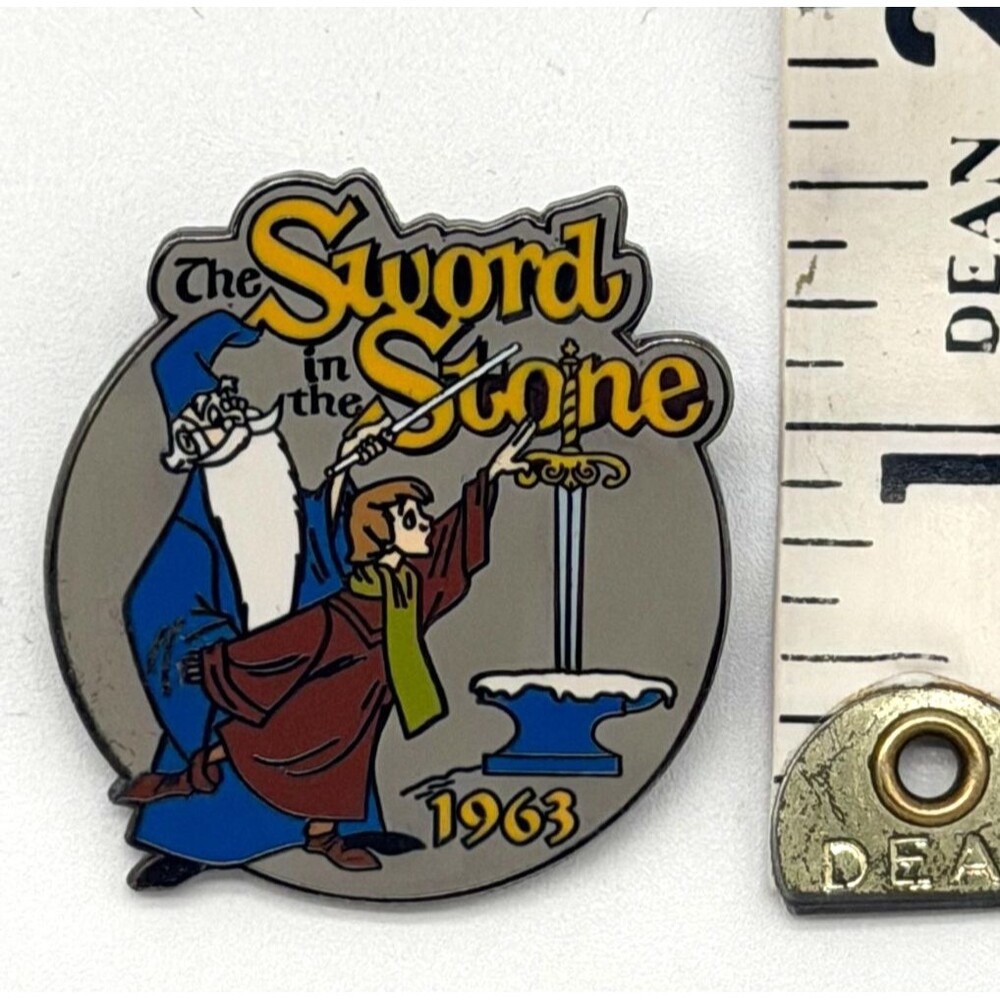 Disney The Sword in the Stone 1963 Pin Limited Edition #61 of 101 Merlin